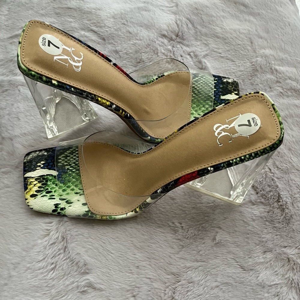 NEW YORK & COMPANY Heather Multi Color Clear Block Heel Mules Size 7 NWOB - Picture 3 of 7